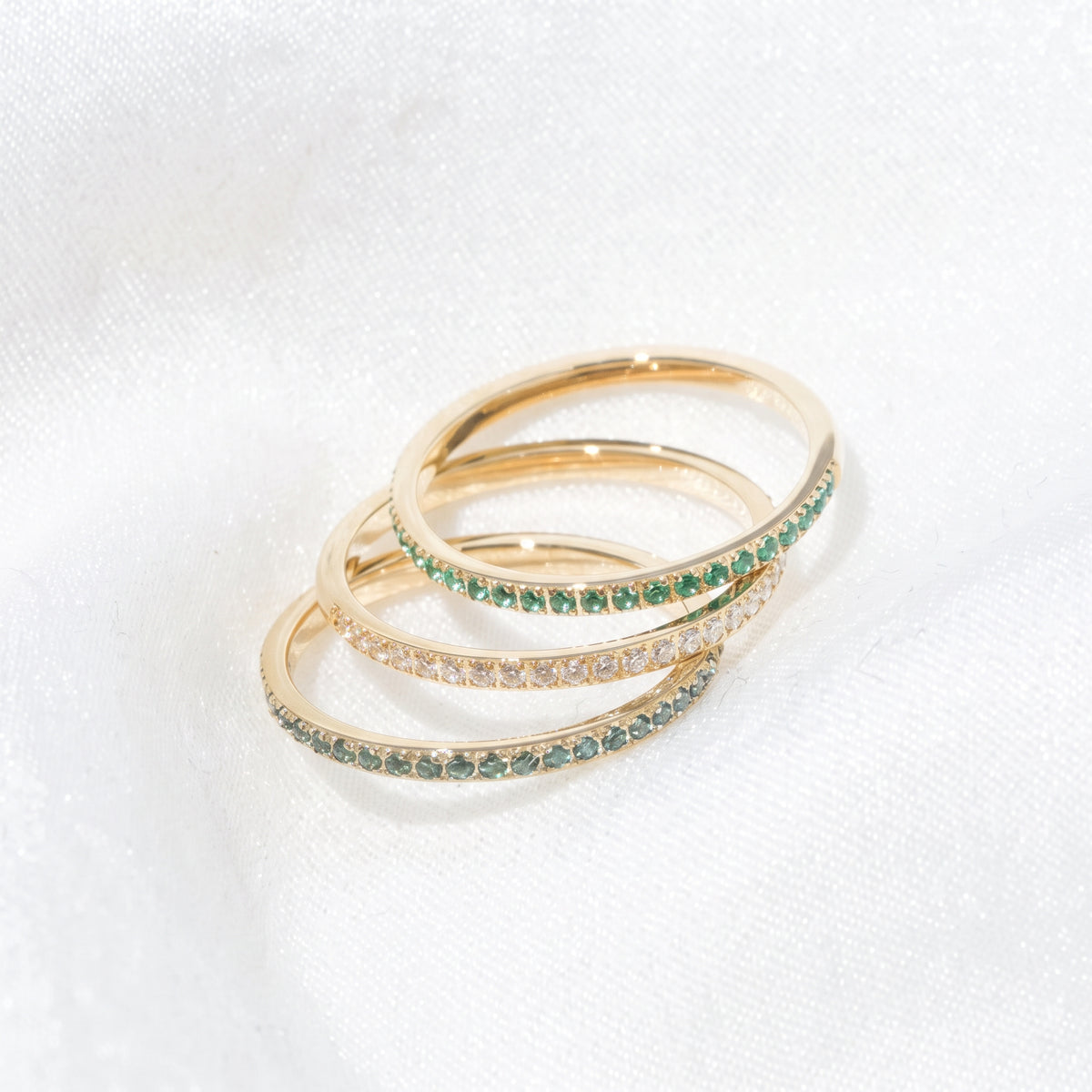 Anillo Delicado con Piedra de Nacimiento