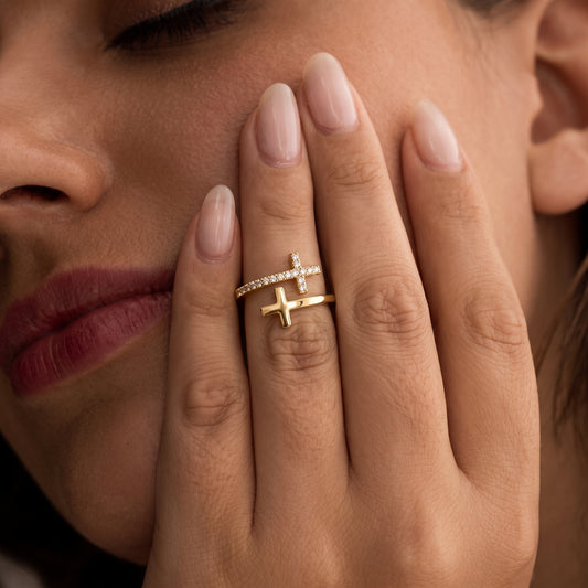 Anillo de Doble Cruz