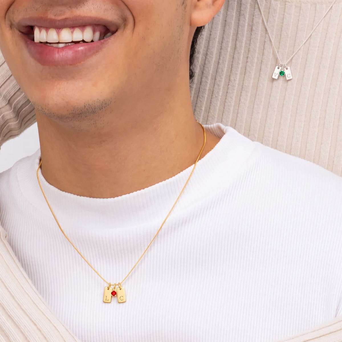 Collar de Iniciales y Piedra de Aniversario