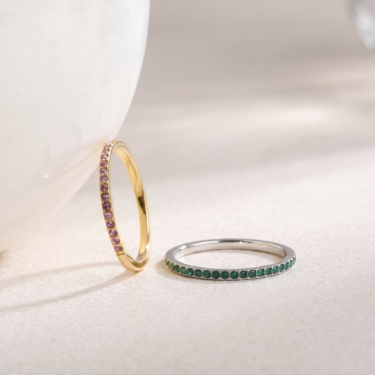 Anillo Delicado con Piedra de Nacimiento
