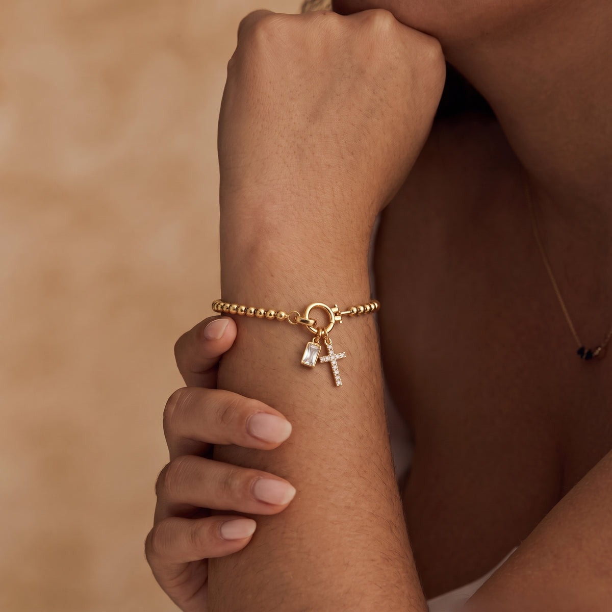 Pulsera de cruz con piedra natal