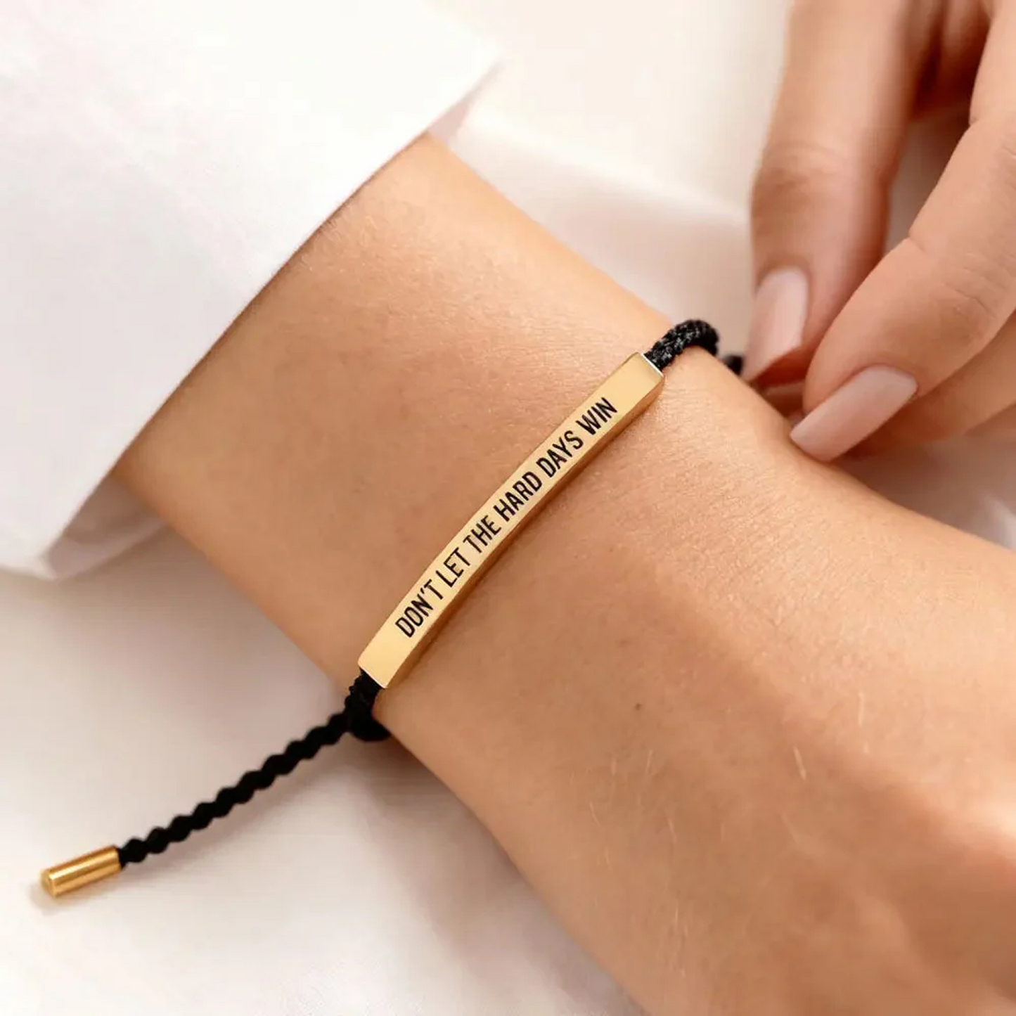 Pulsera «Que los días difíciles no te ganen»