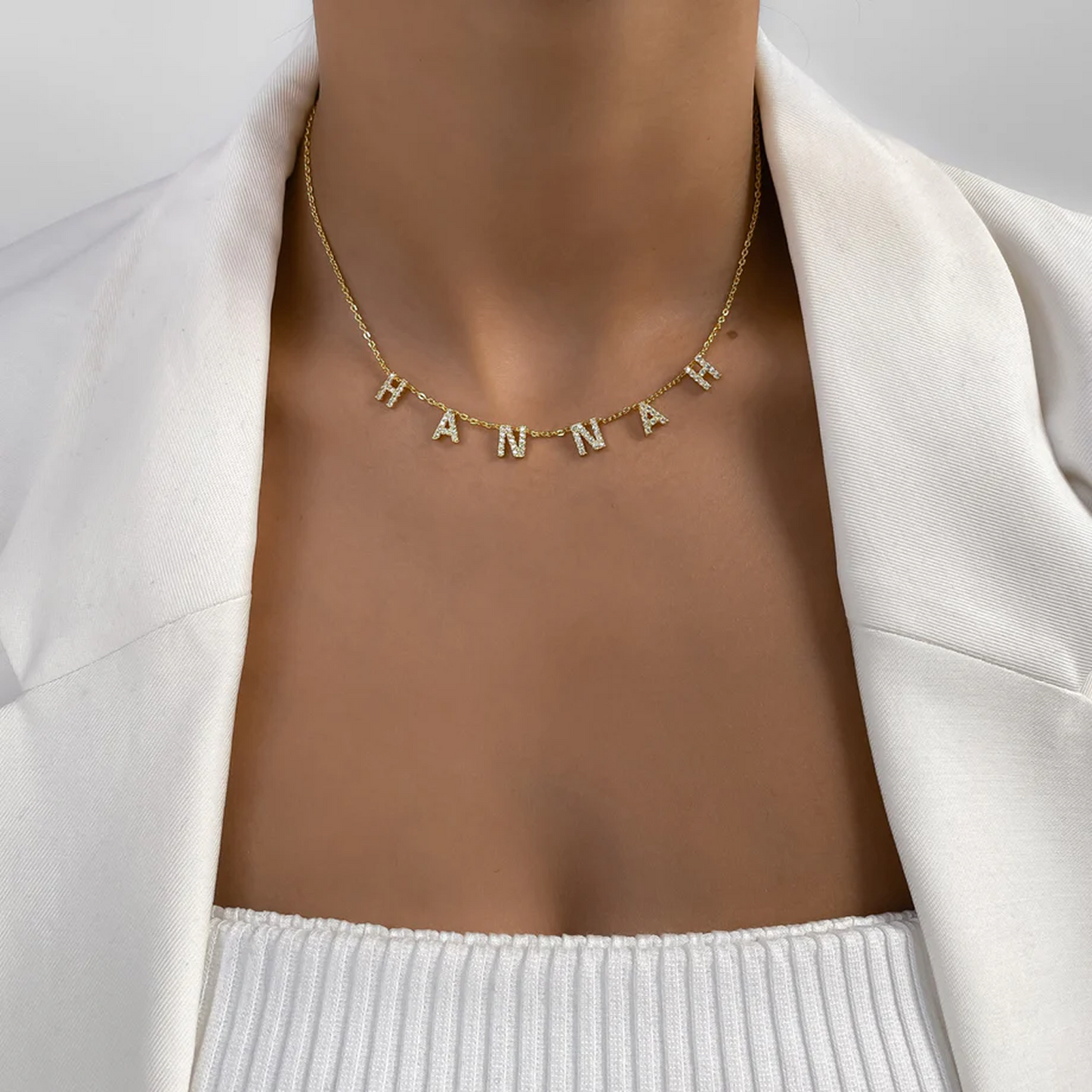 Collar de Nombre con Diamantes
