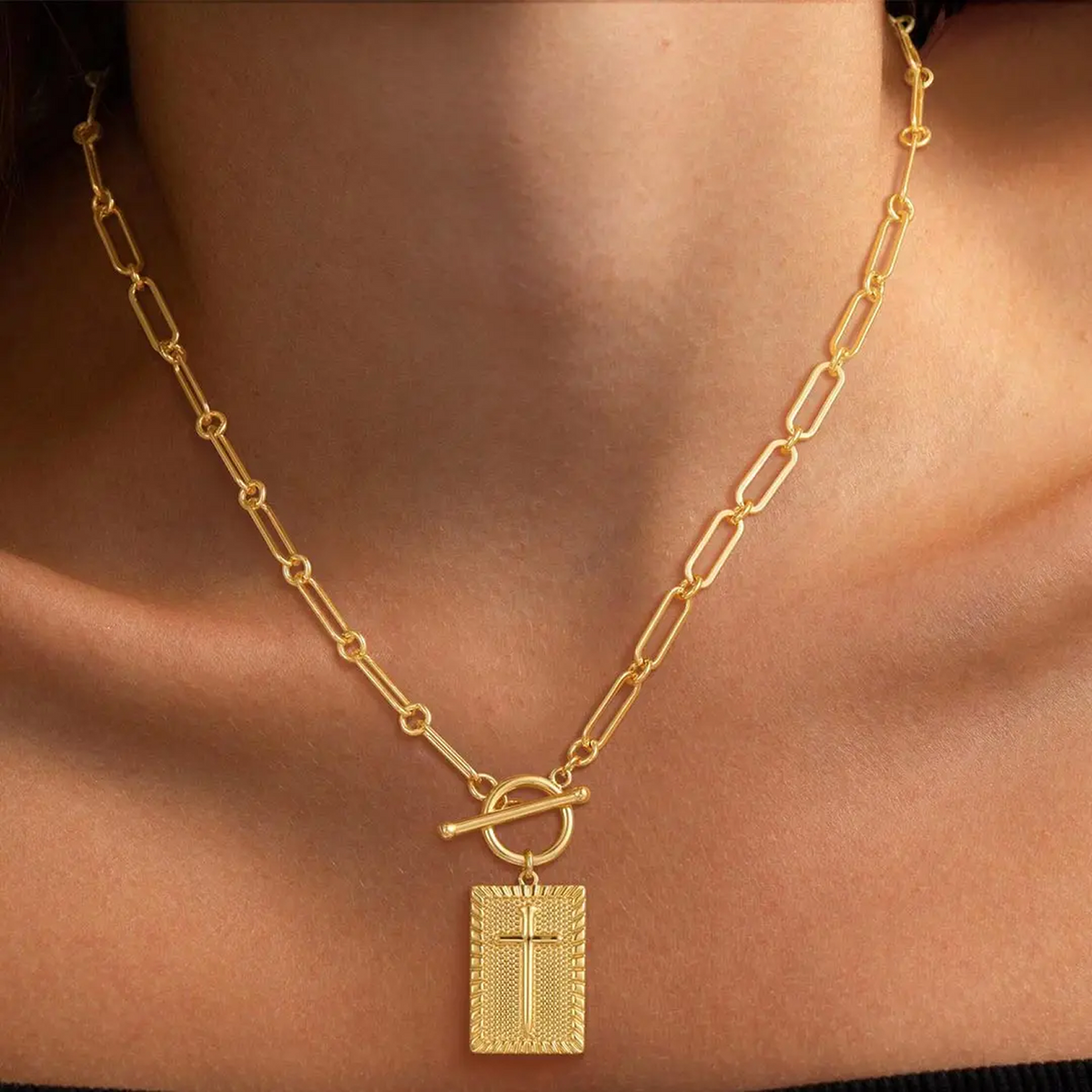 Collar Charm de Cruz
